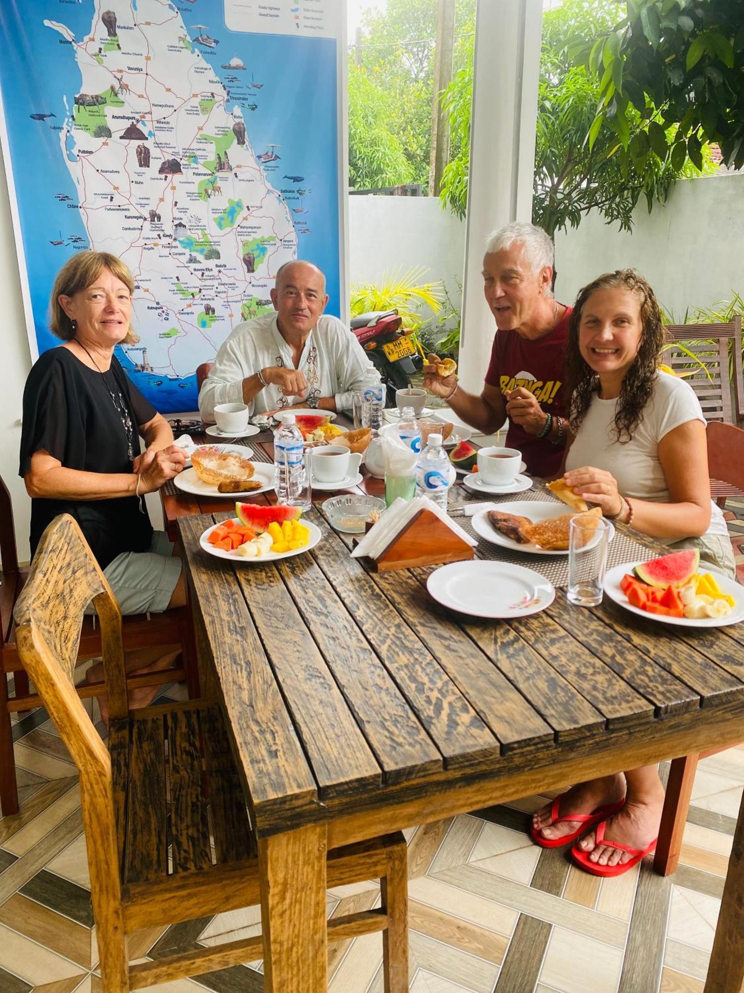 Mario Family Villa And Restaurant Negombo Kültér fotó